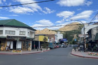 A town at the foothills of mountains