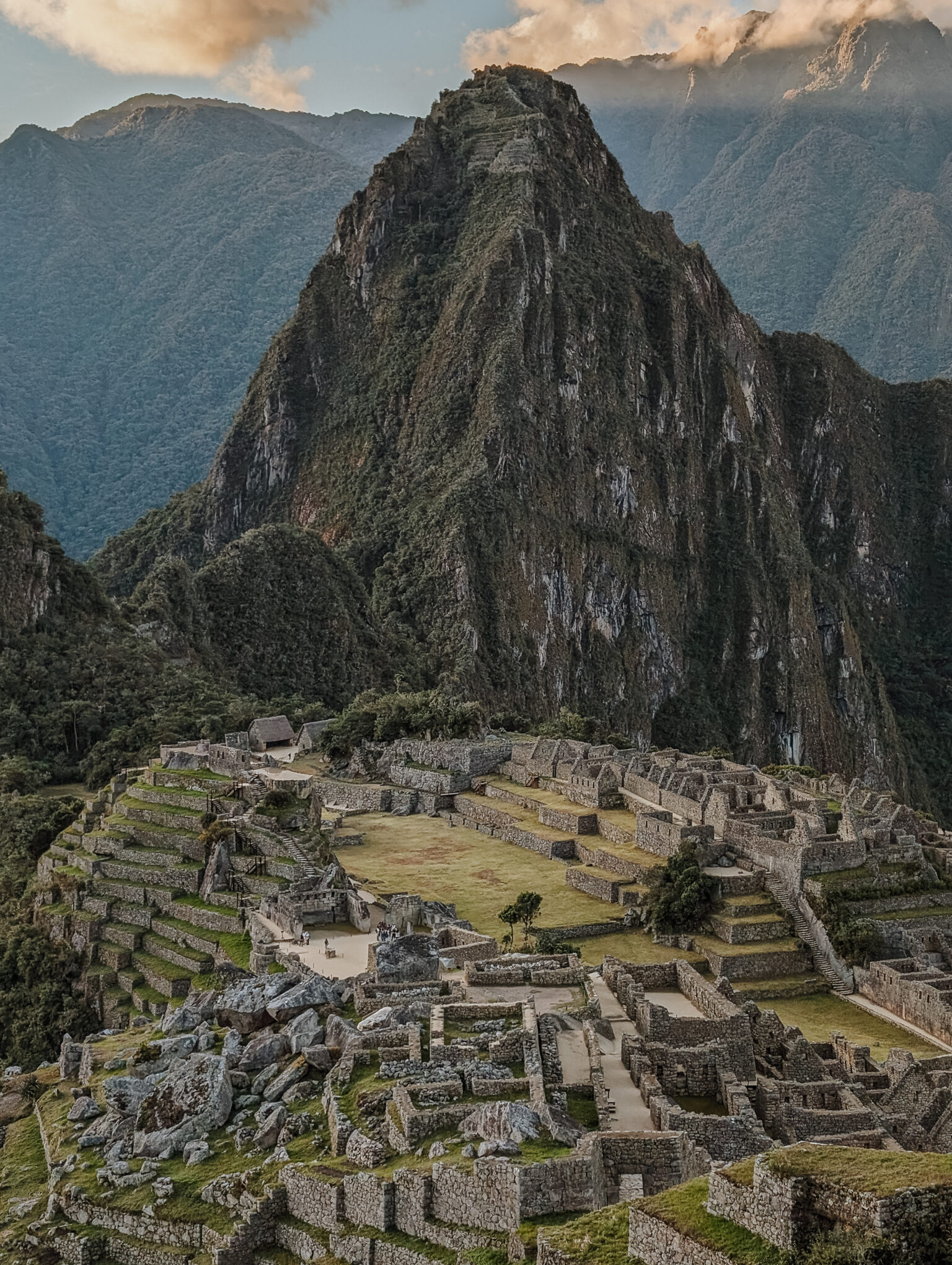 Short Inca Trail: The Ultimate Way to Visit Machu Picchu - Blueprint ...